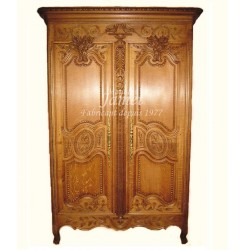 Armoire de Vire à Palmette