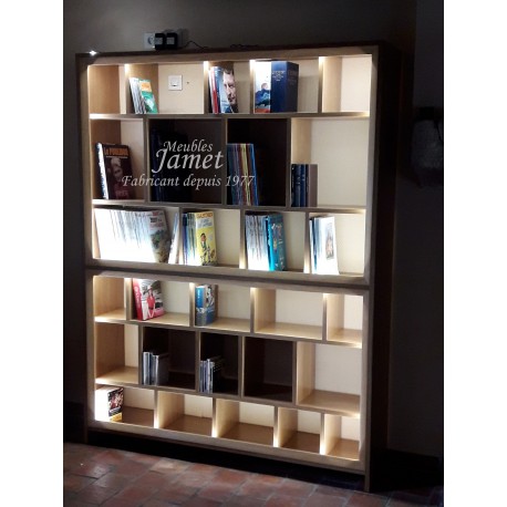 Bibliothèque sur mesure en chêne