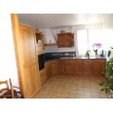 Cuisine rustique étendue en bois 
