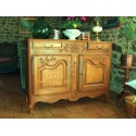 Meuble bas normand motifs sculptés